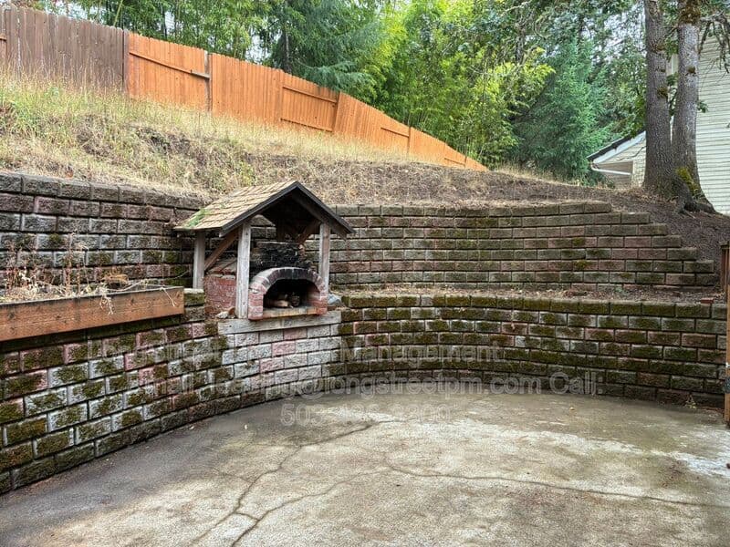 Corvallis Condo: 2349 NW Hummingbird Dr