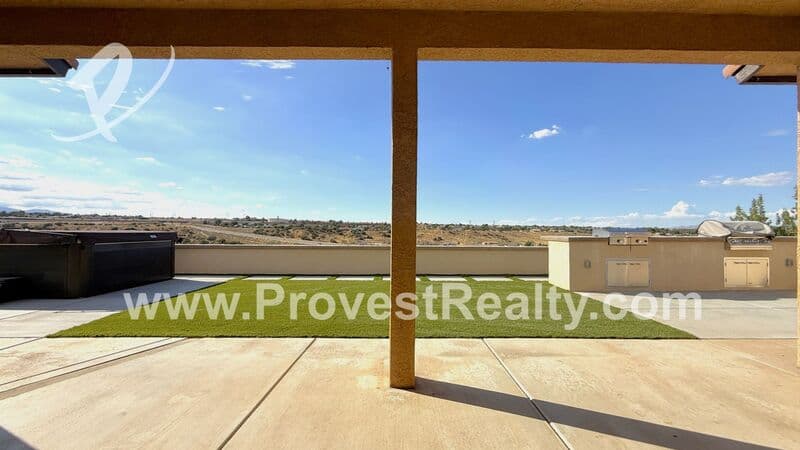 Hesperia House: 7146 Amanda Way