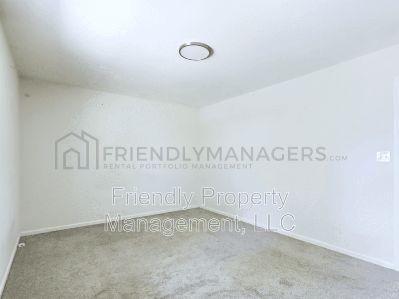 Winston-Salem House: 4071 Greene Haven Drive