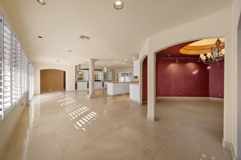 San Diego House: 18714 Bernardo Trails Dr