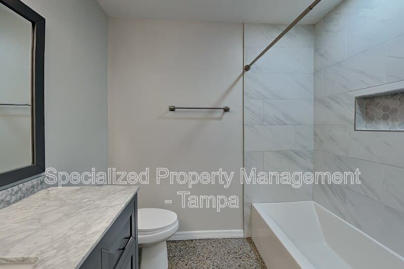 Tampa House: 3619 W Cass St