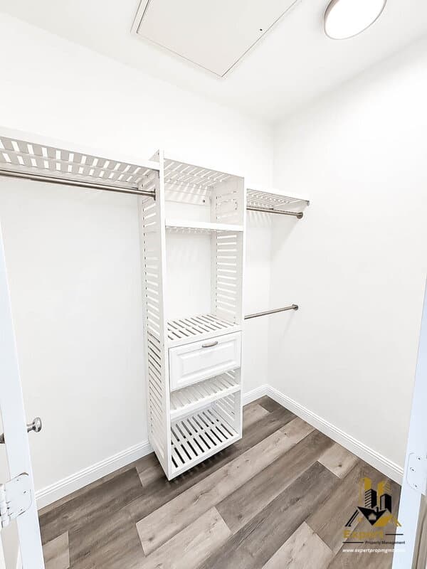 Roseville Condo: 701 Gibson Drive