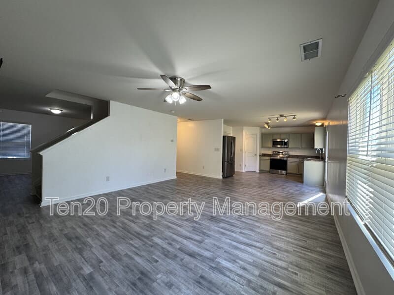 Phenix City House: 318 Irish Lane