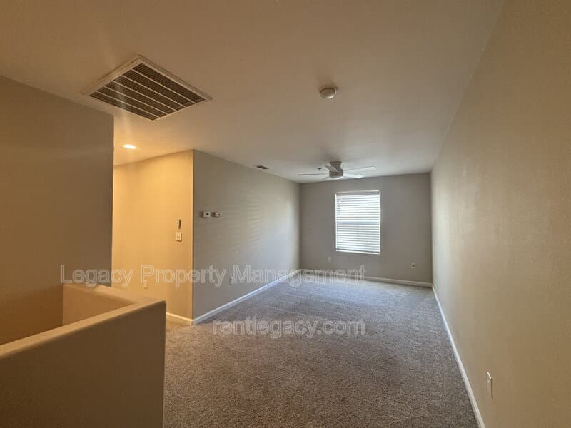 Folsom Condo: 108 Esplanade Circle