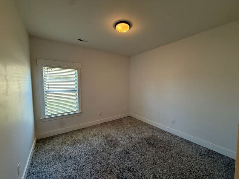 Madison House: 109 Missouri Drive