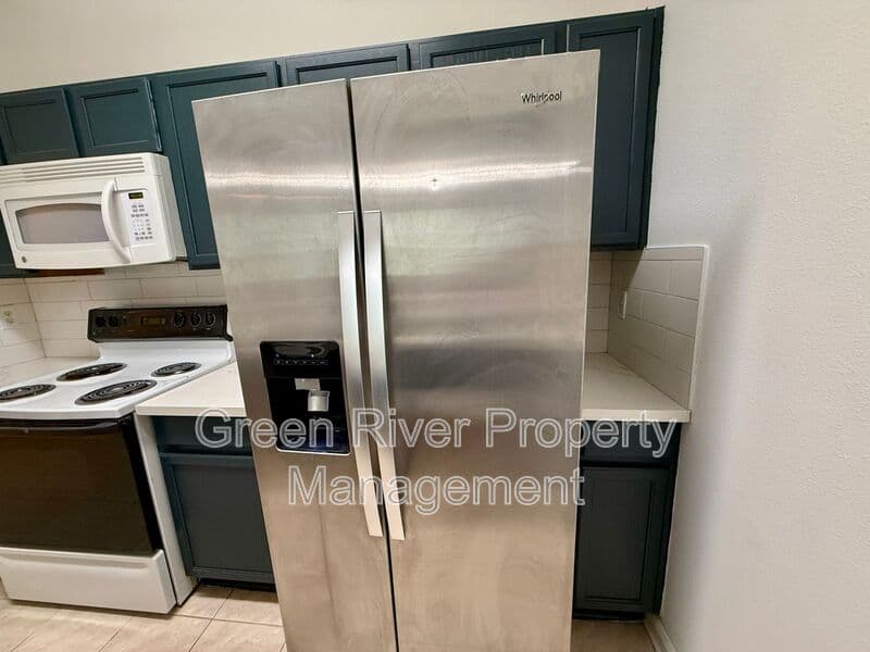Jacksonville House: 10550 Baymeadows Road