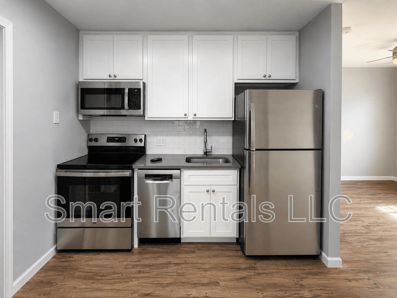 Maplewood Condo: 2509 Bellevue Avenue - 7