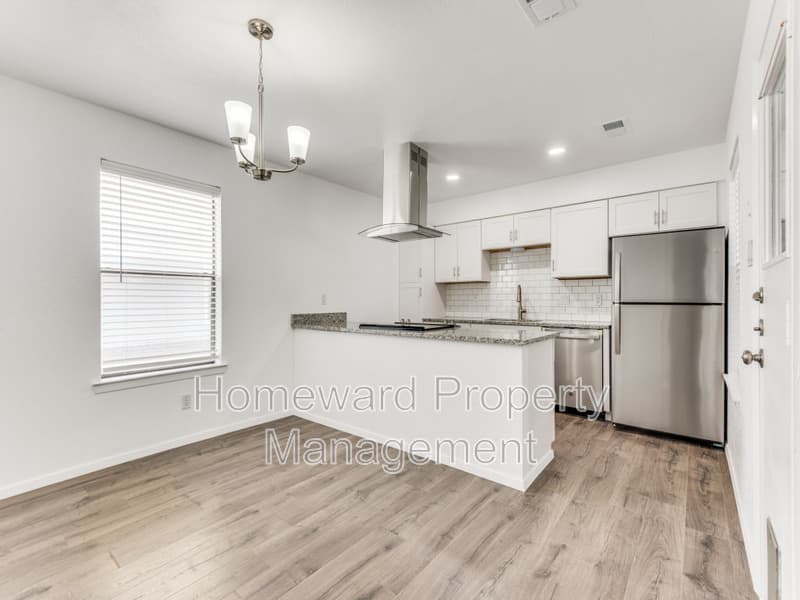Hurst Condo: 638 Ridgeline Drive