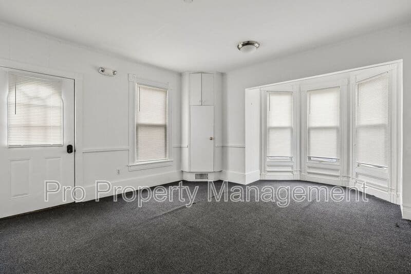 Danbury House: 4 Harmony St.