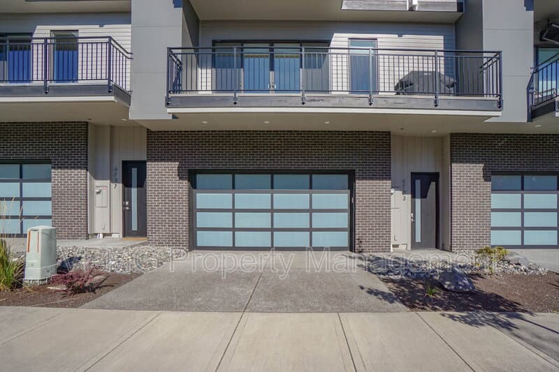 Camas Townhome: 4733 Southeast Ascension Drive