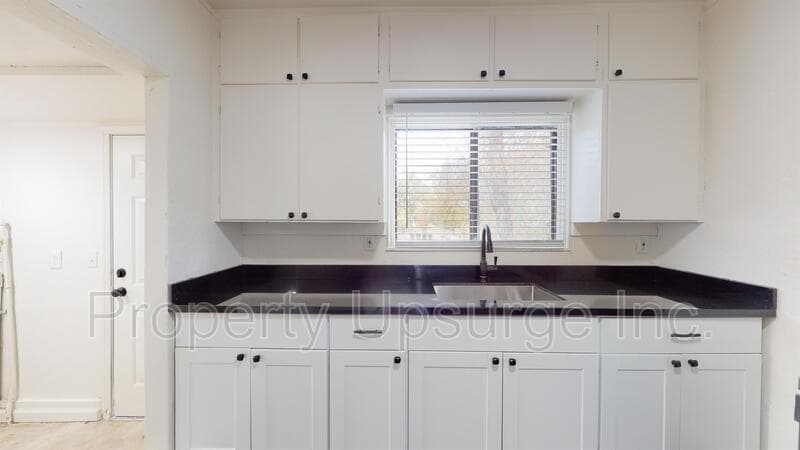 Anderson Condo: 1889 3rd Street