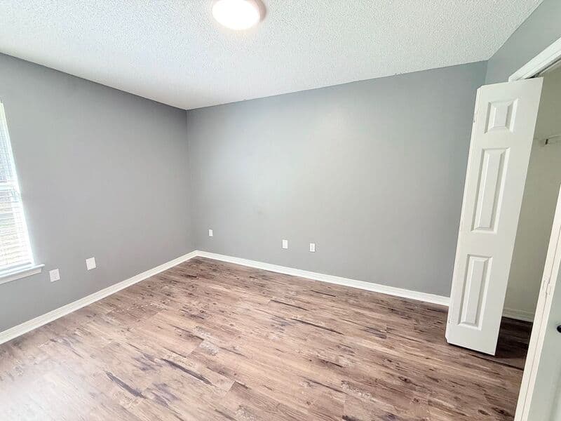 Milton House: 6873 Fast Gun Ln