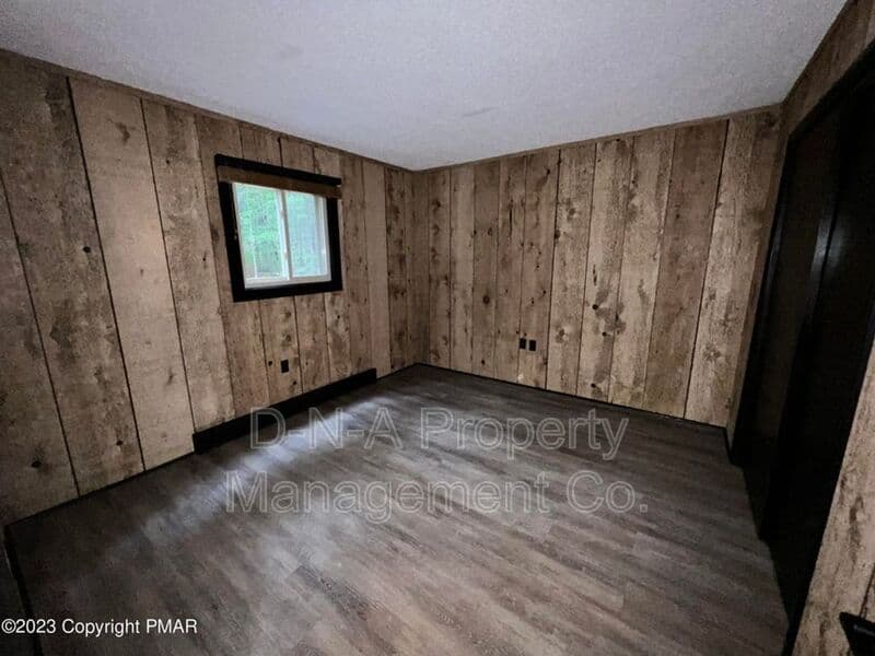 Bushkill Condo: 211 Dorchester Dr