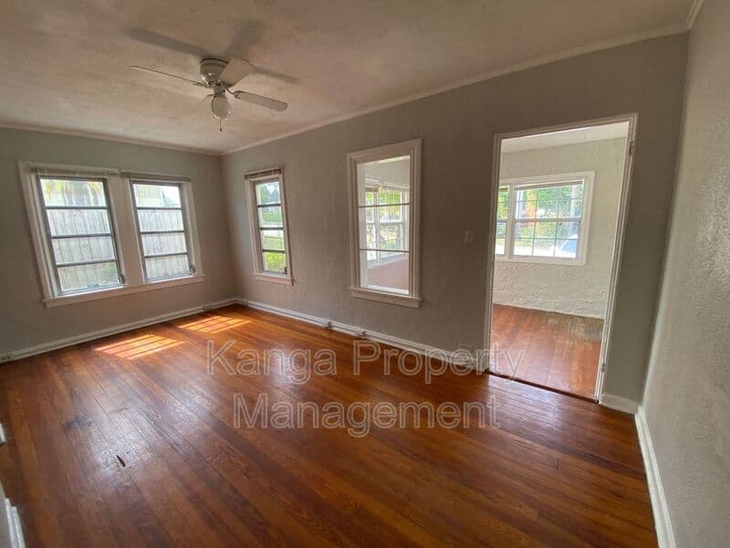 West Palm Beach Condo: 736 Omar Road