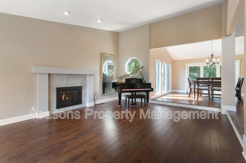 Redding House: 1688 El Capitan Dr