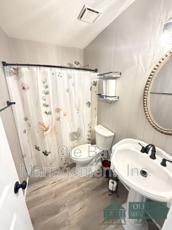 Mobile House: 3149 Cottage Lane