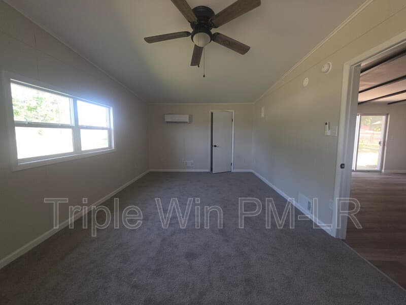 Jacksonville House: 1516 Gregory St