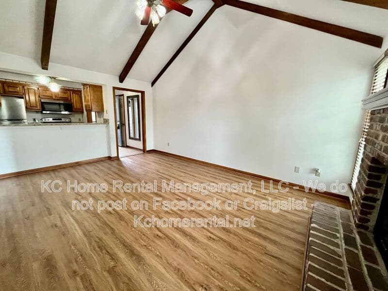 Shawnee House: 12027 W 58th Pl