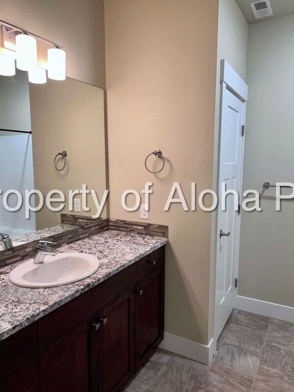 Boise House: 3582 E. Grand Forest Dr.