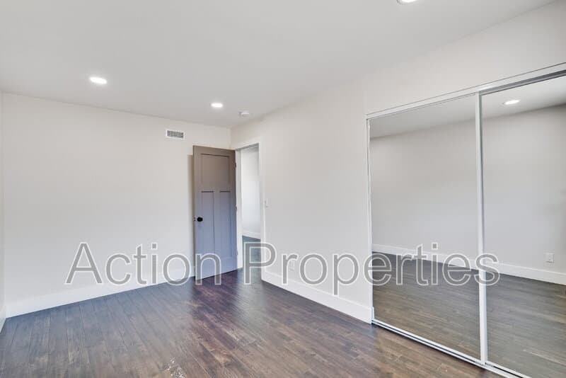 Sunnyvale House: 617 San Diego Ave