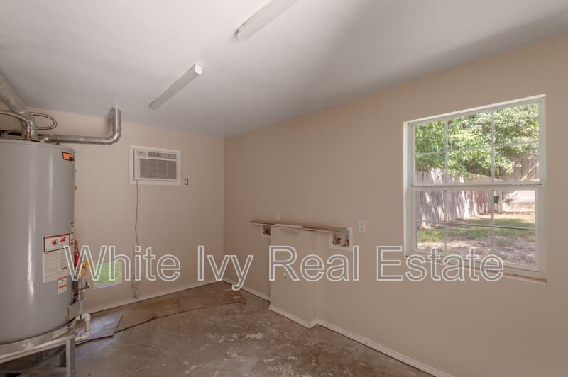 Huntsville Condo: 818 University Ave