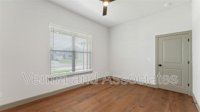 Centerton House: 1221 Mammoth St