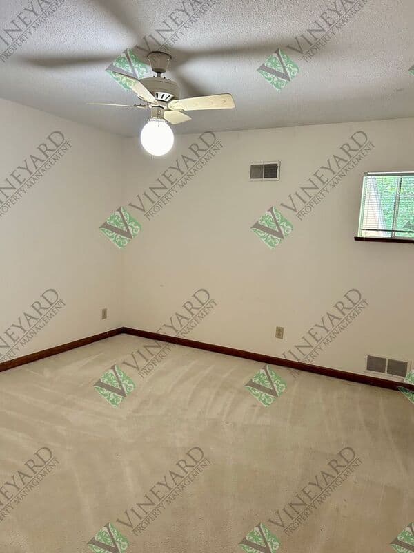 Sandy Springs House: 115 Nesbit Ferry Place