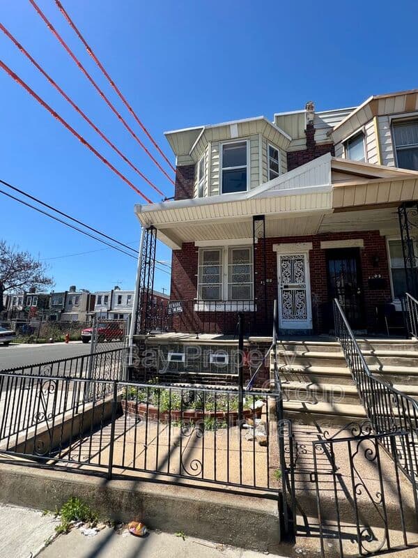 Philadelphia House: 1500 N Frazier St