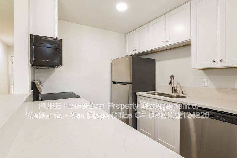 El Cajon House: 480 Jamacha Rd.