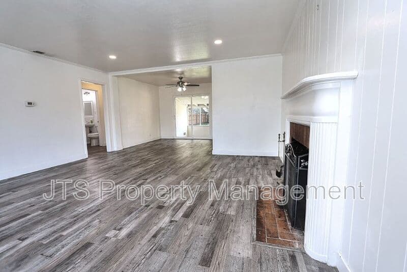 Sacramento House: 2733 Marilona Drive