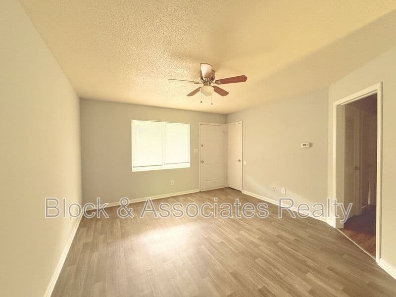 Randleman Condo: 308 Reece Ave