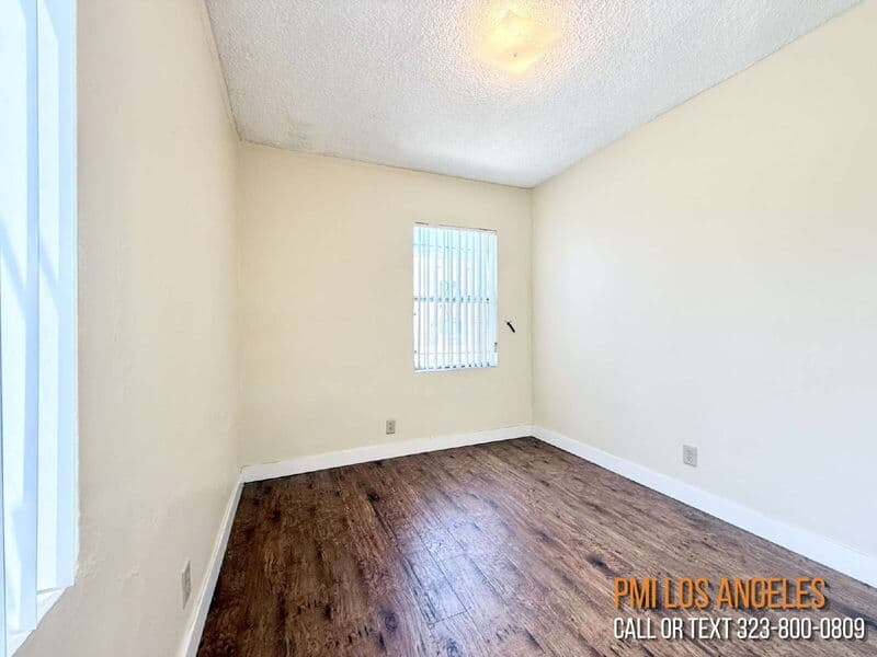 Los Angeles Condo: 1497 West 29th Street