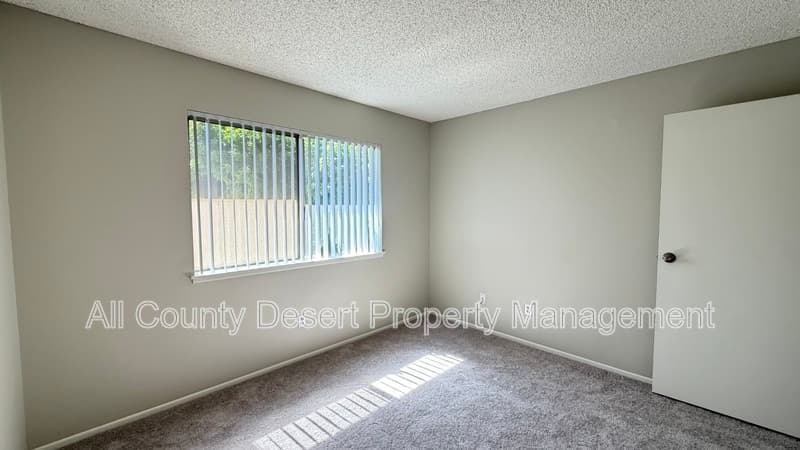 Palm Desert Condo: 72670 Thrush Rd