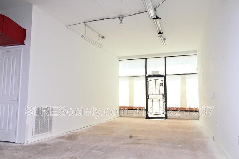 St. Louis Condo: 7615 S. Broadway #2F