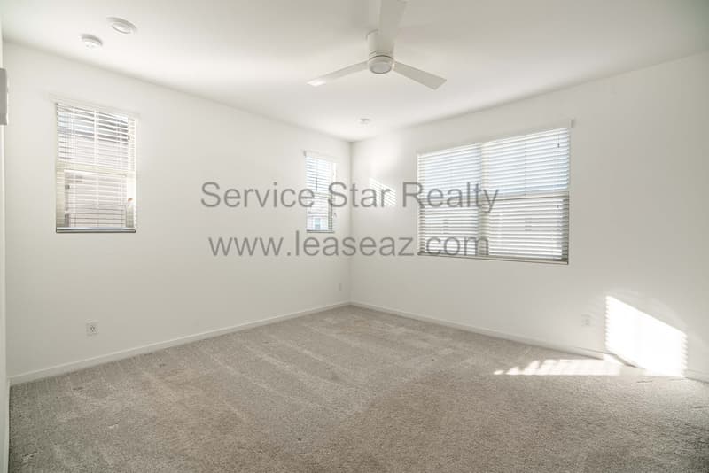 Chandler Townhome: 1141 W Diamondback Dr