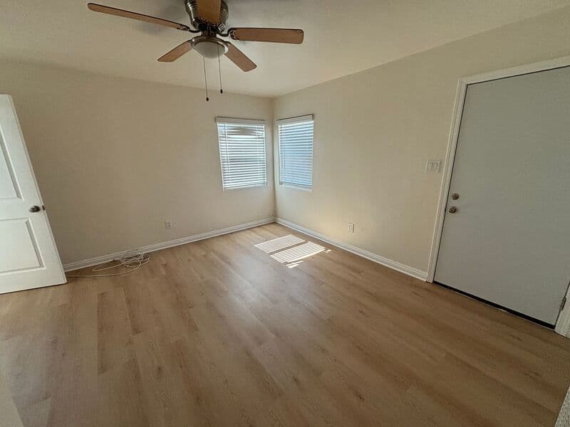 Glendora House: 634-638 E Lemon Ave