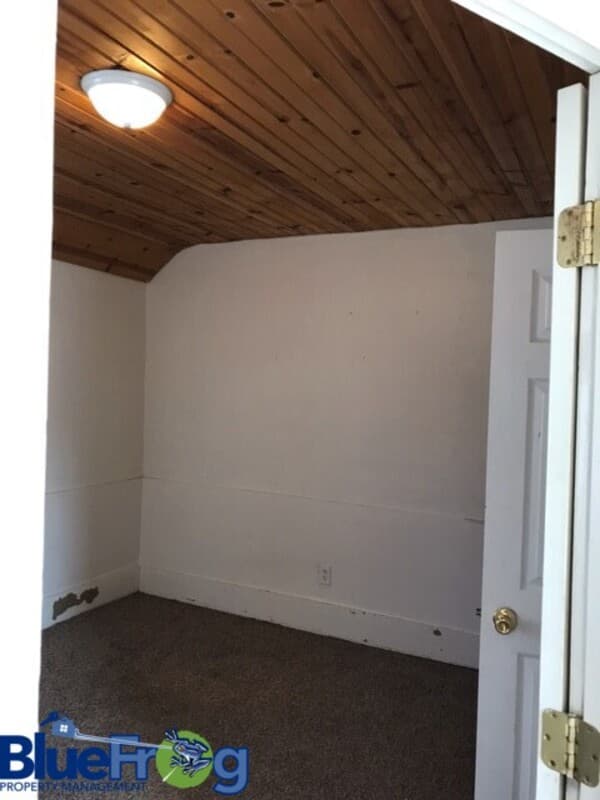 Hortonville Condo: 744 West Main Street - 744 1/2