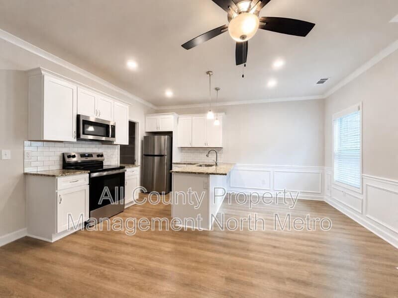 Lula Townhome: 6360 Pine Station Drive