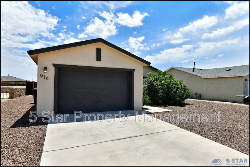 Horizon City House: 916 Villa Seca Dr !!