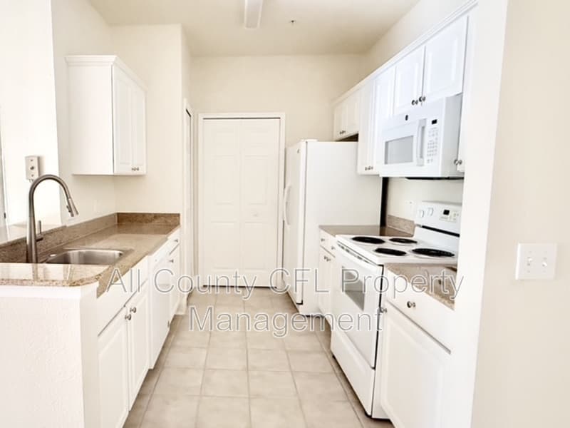 Winter Garden Condo: 417 Southern Pecan Circle