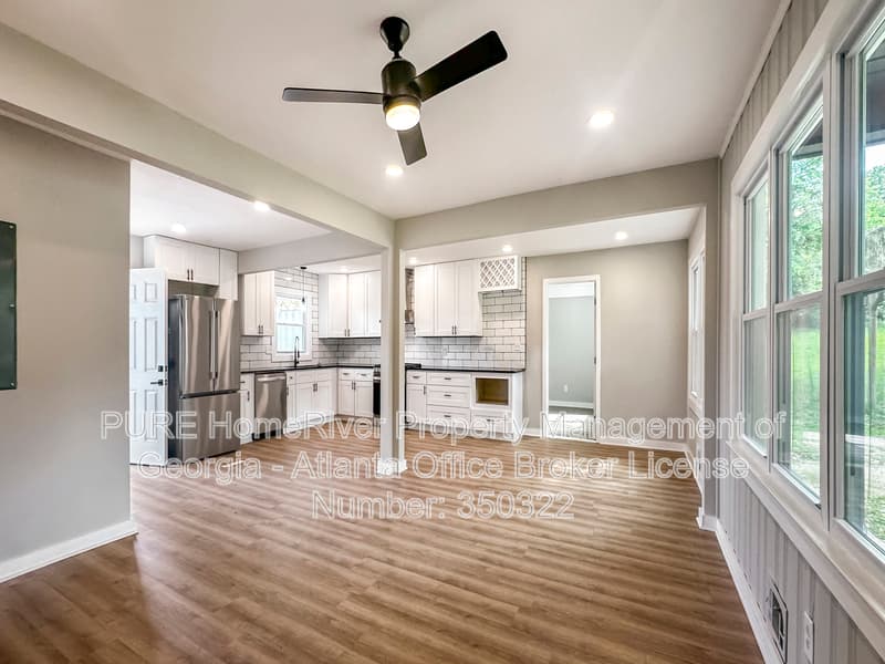 Mableton House: 5205 Silhouette Ln SW