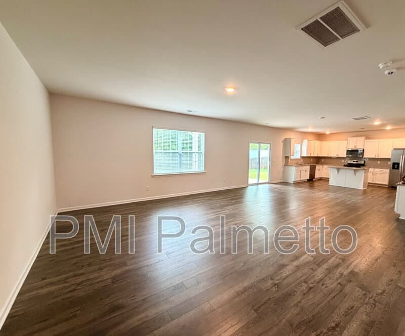 Lexington House: 771 Tiger Lily Drive