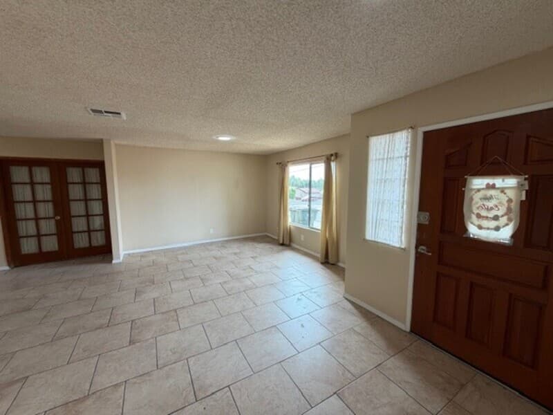 National City Condo: 1609 Grove Street Unit B