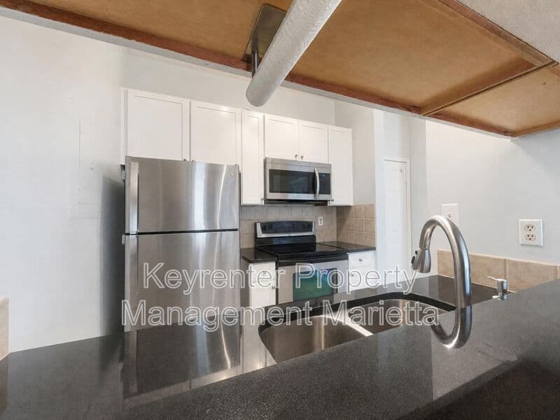Atlanta House: 1250 Parkwood Cir. SE