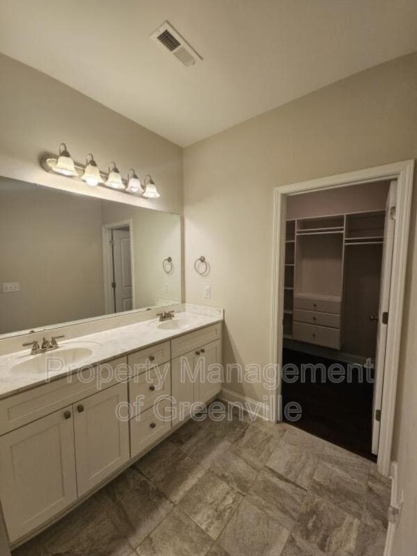 Taylors House: 625 Old Rutherford Rd