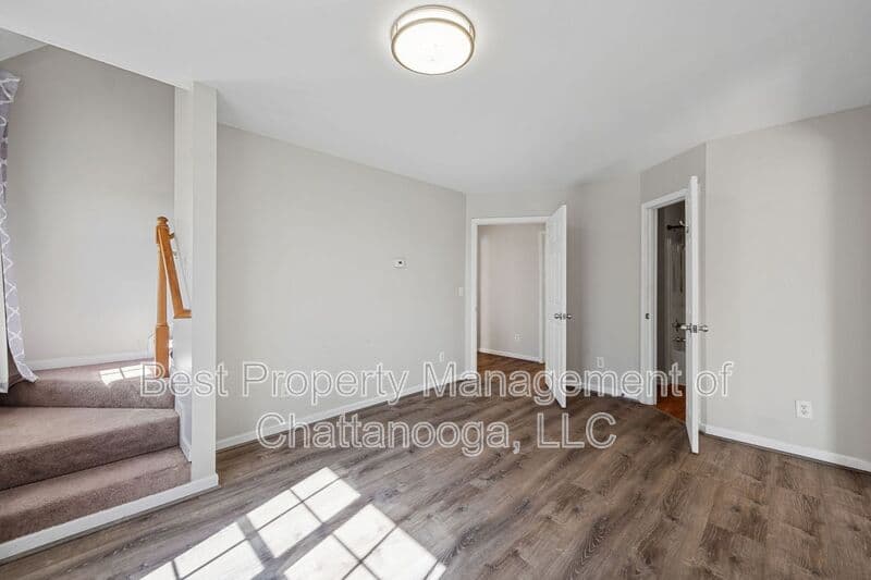 Ooltewah House: 5637 Tucker Rd