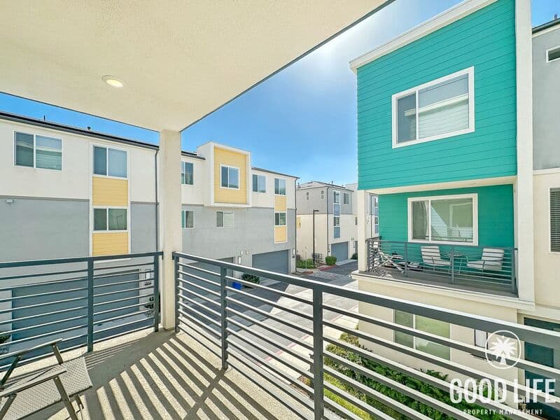 Chula Vista House: 1998 Affinity Ln