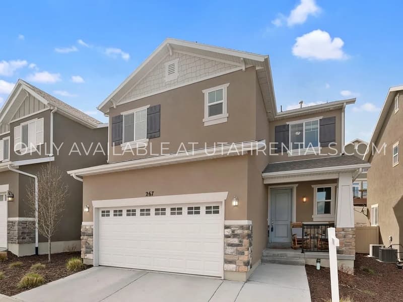 Saratoga Springs House: 267 W Willow Creek Dr