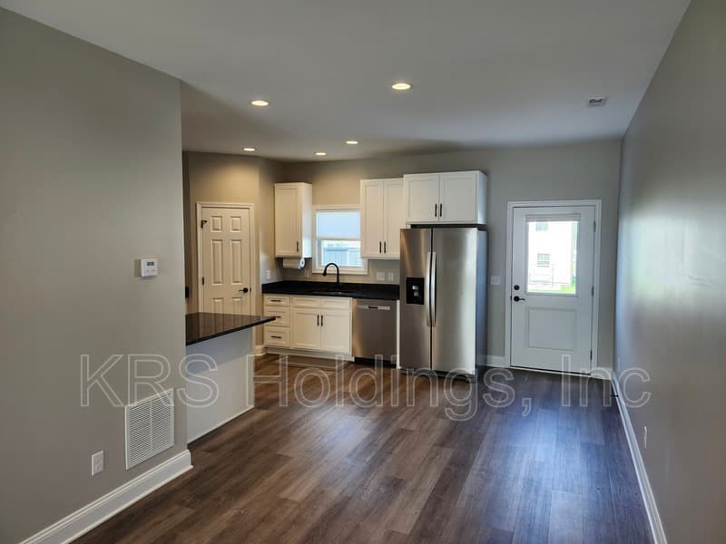 Harrisonburg Townhome: 616 Zephyr Dr