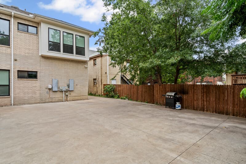 Fort Worth Condo: 3320 South University Drive